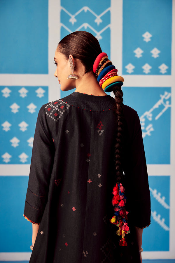 silk khadi Jamdani, sustainable fashion, handmade, handcrafted, Jamdani textiles.