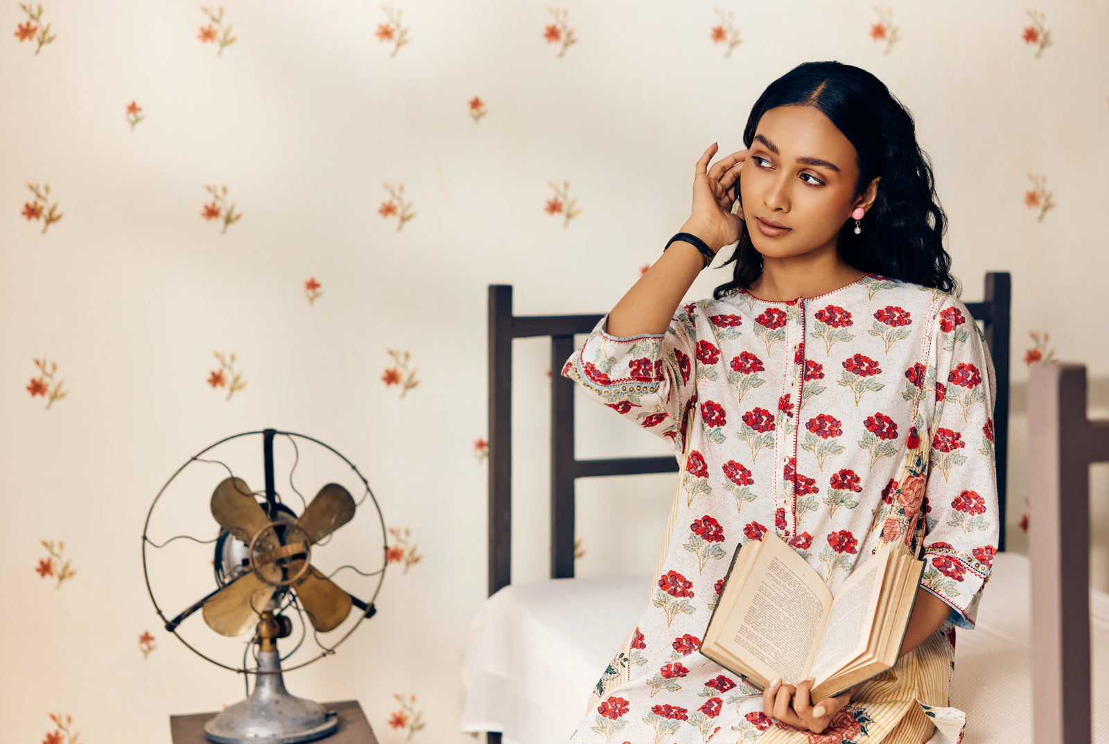 sustainable fasion, season fluid clothing, ethical, handwoven, handspun, handcrafted with love, handmade in India, shop online, women's fashion, kurta, summer dresses, indian wear, indian kurta, bohemian