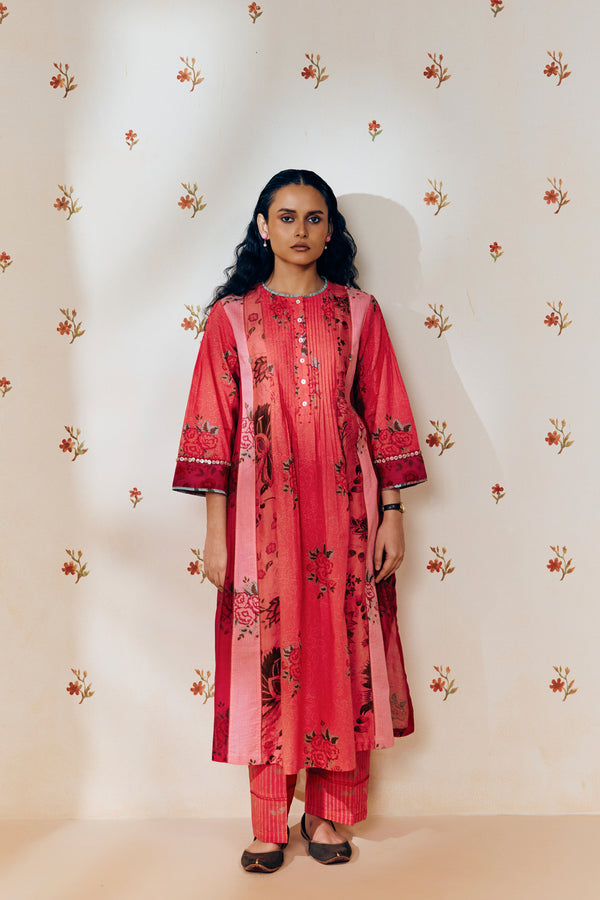 "Rose pink tunic set featuring delicate hand block prints, combining feminine flair with the soulful touch of artisan craftsmanship in soft, breathable fabric."