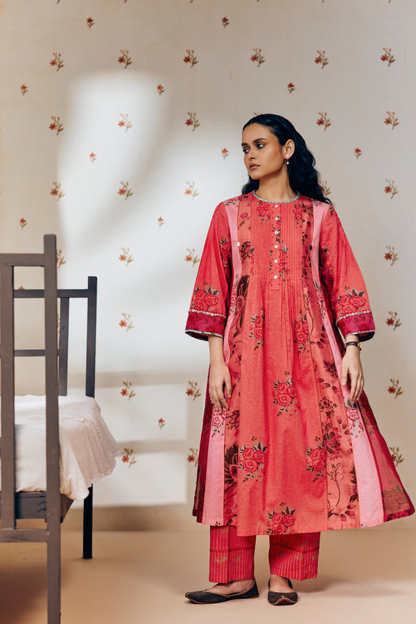 "Rose pink tunic set featuring delicate hand block prints, combining feminine flair with the soulful touch of artisan craftsmanship in soft, breathable fabric."
